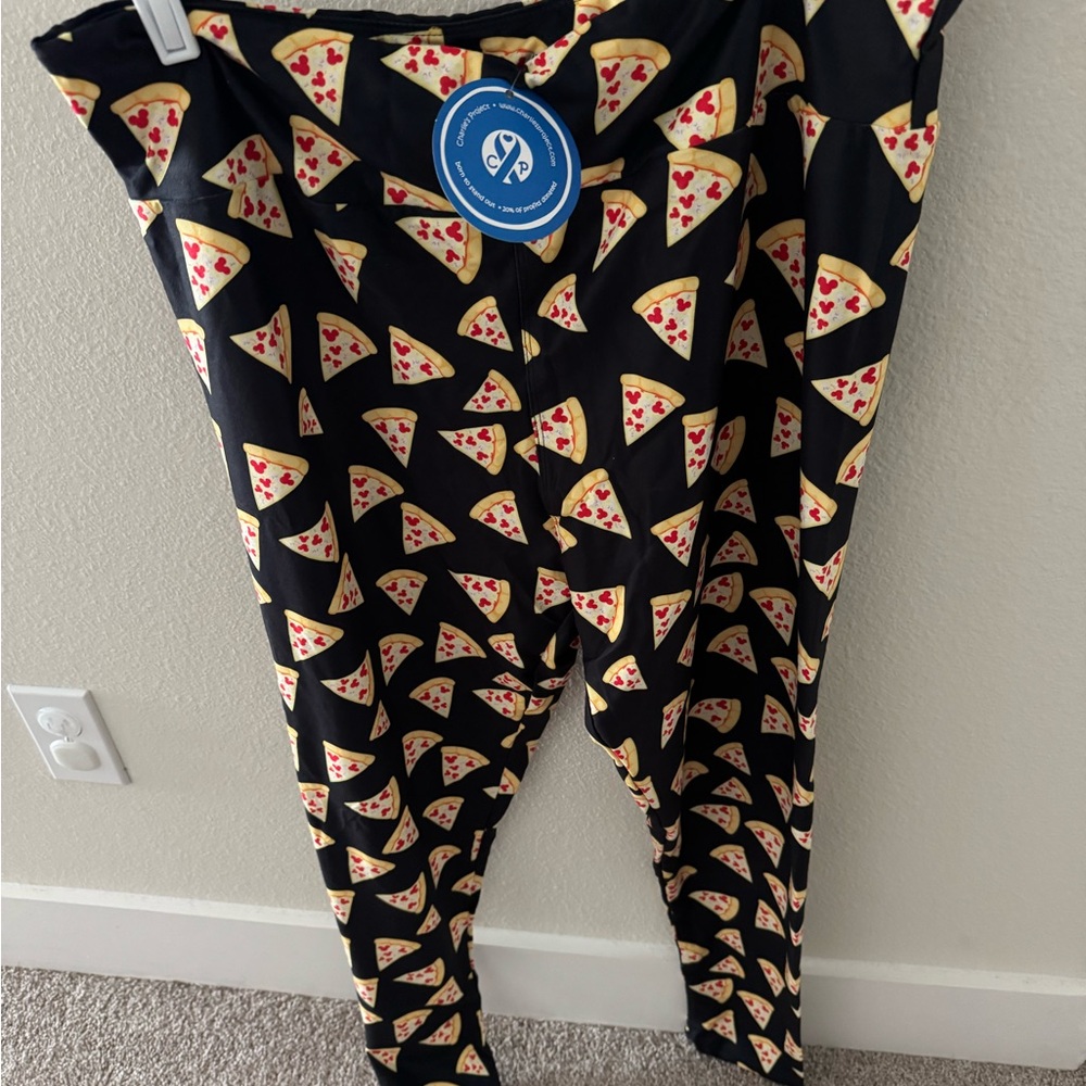 Disney TC Plus Size Leggings Pizza Mickey new with tags 16-22